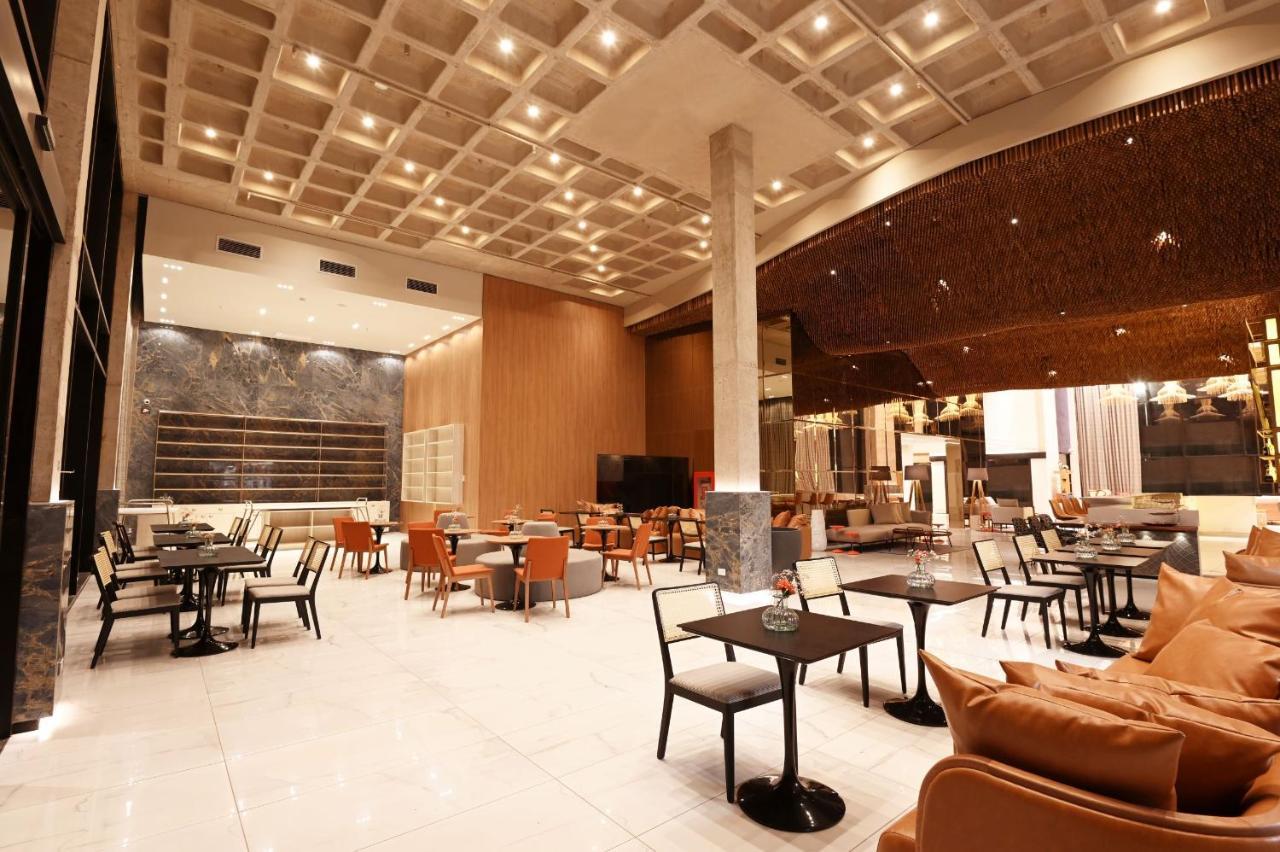 Novotel Santa Cruz De La Sierra Bagian luar foto