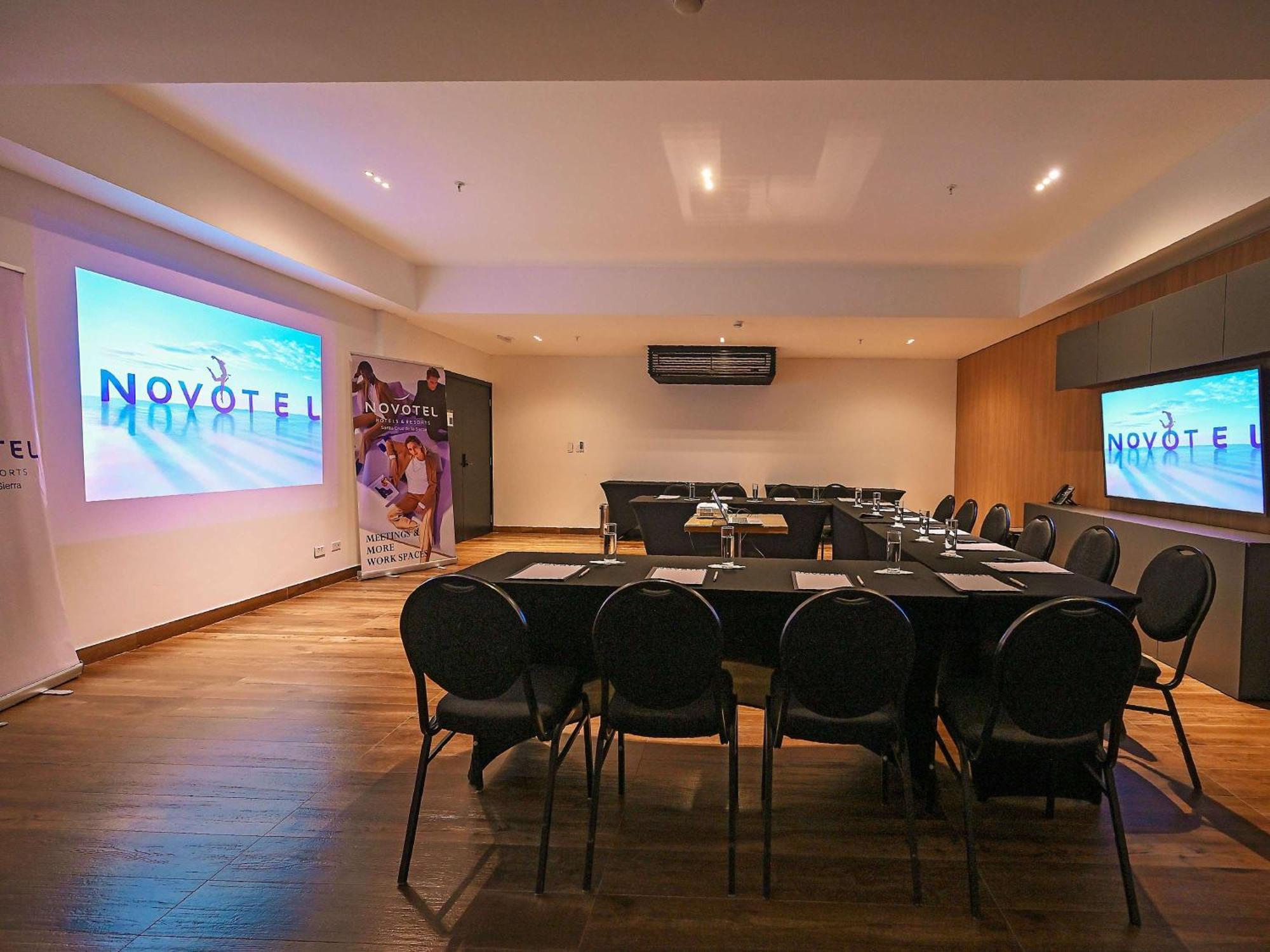 Novotel Santa Cruz De La Sierra Bagian luar foto