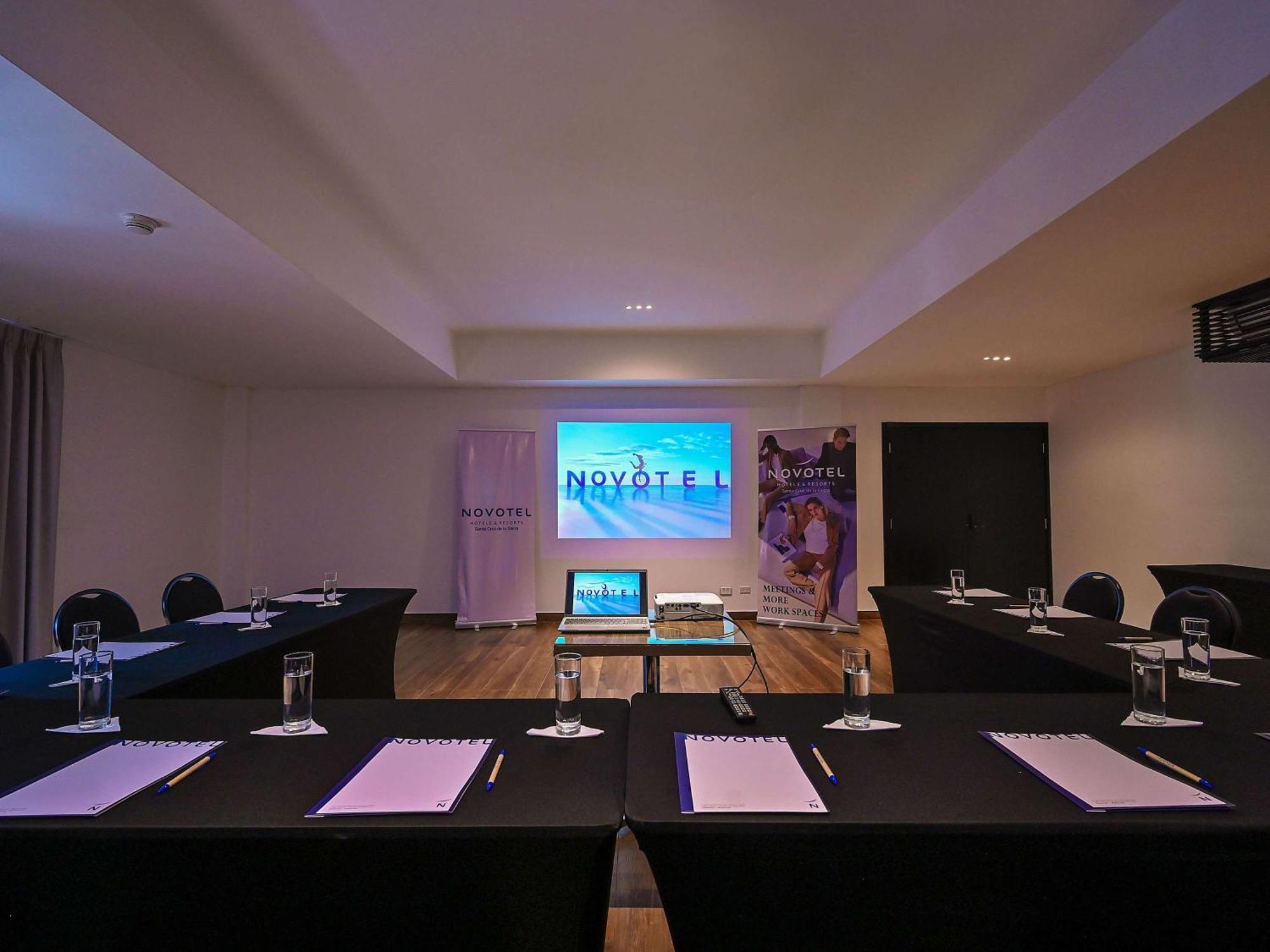 Novotel Santa Cruz De La Sierra Bagian luar foto