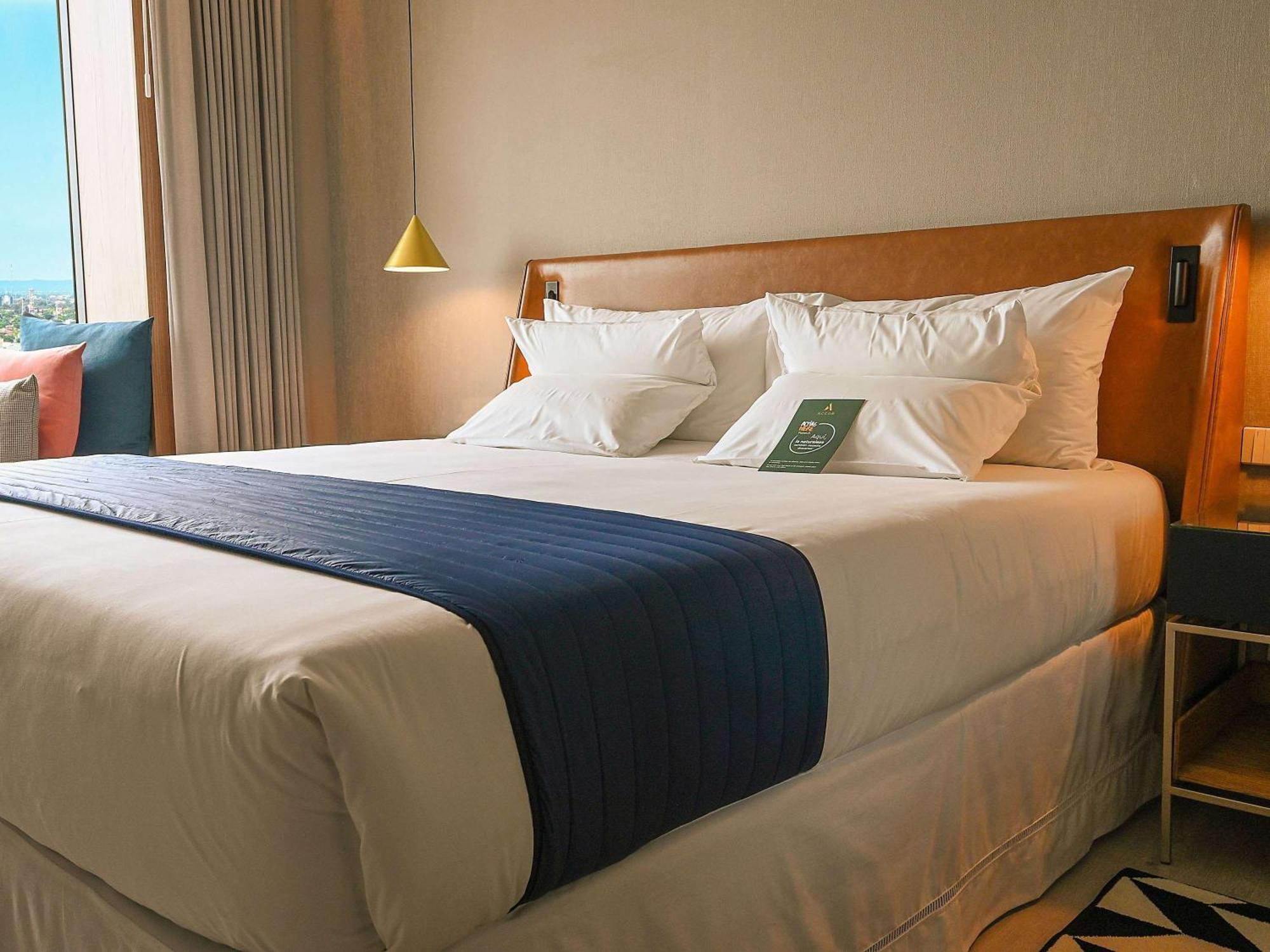 Novotel Santa Cruz De La Sierra Bagian luar foto